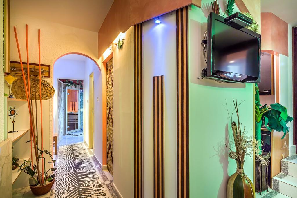 Villa Roses Apartments & Wellness Icici Exterior photo