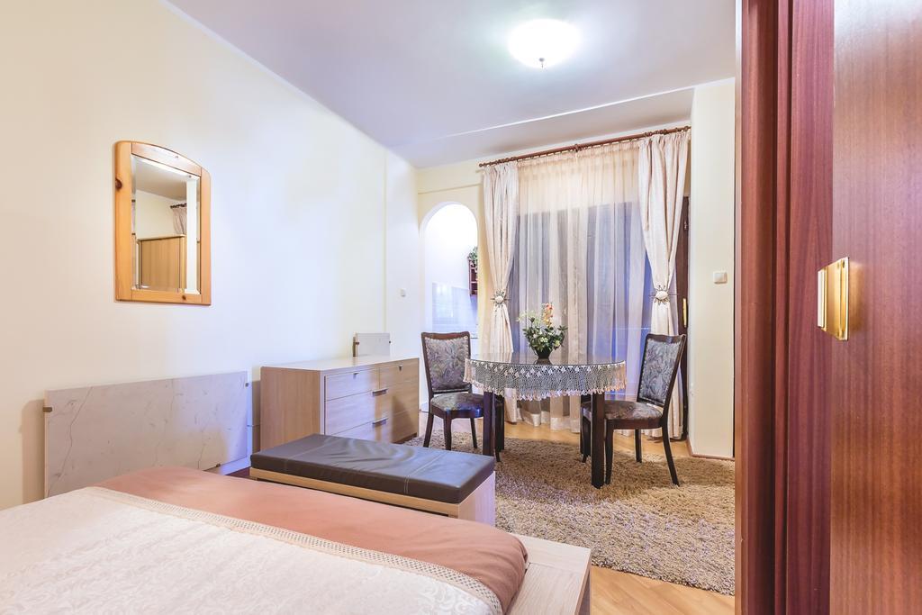 Villa Roses Apartments & Wellness Icici Exterior photo
